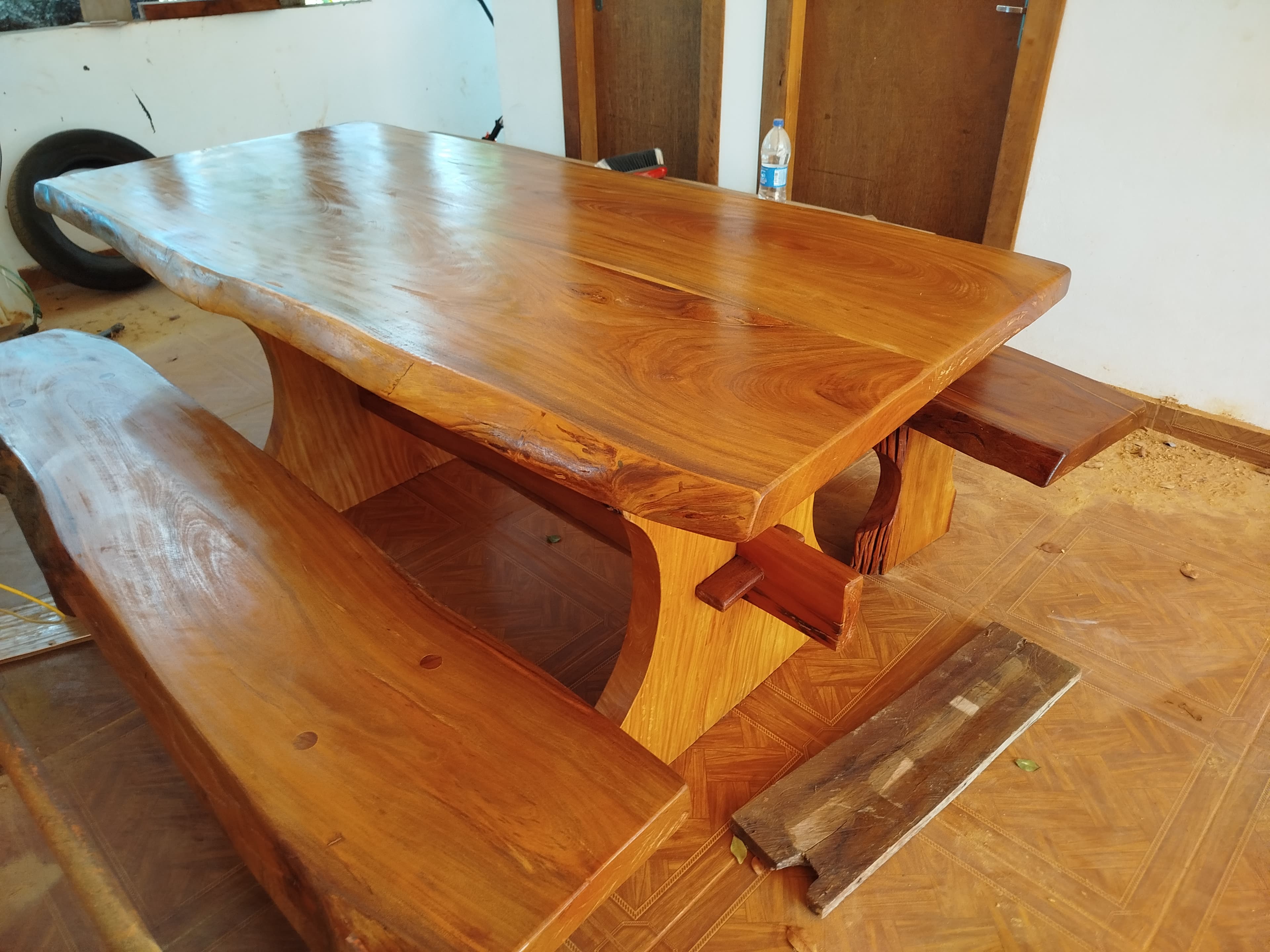 Mesa rústica